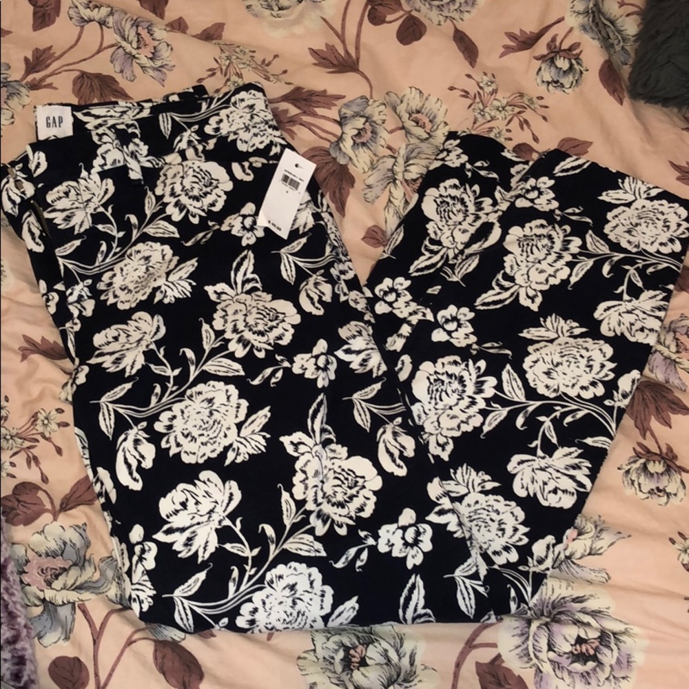 Gap skinny ankle khaki pants size 4 women